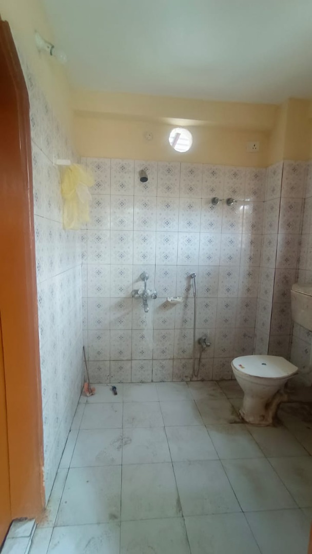 Unfurnished 4bhk in Hatigaon, Guwahati, Assam, India for Rent